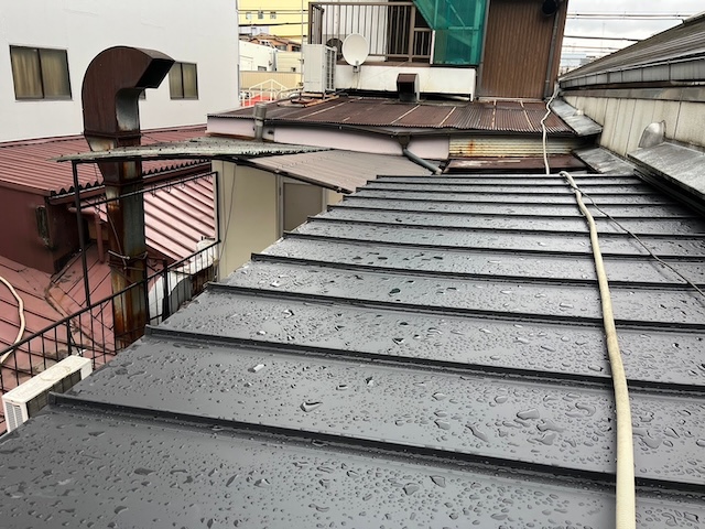 屋根の補修工事もおまかせ